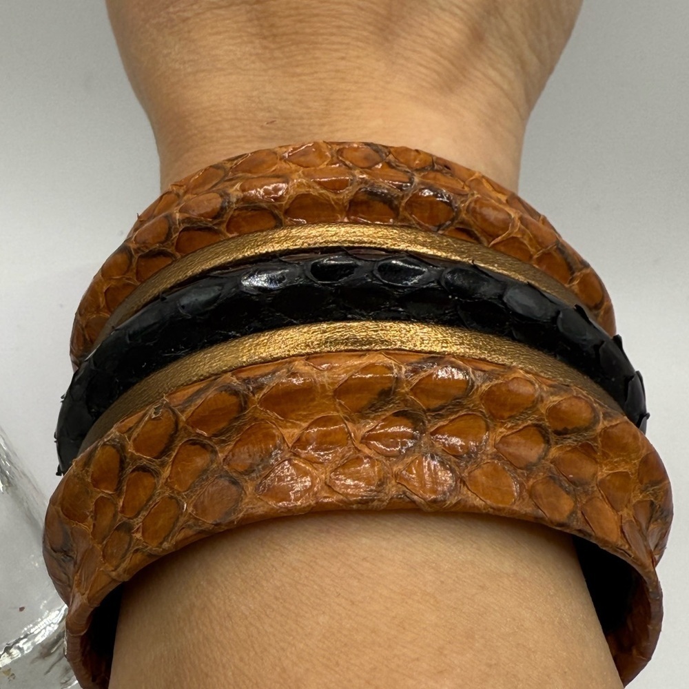 Genuine python cuff vintage bracelet - Picture 11 of 11